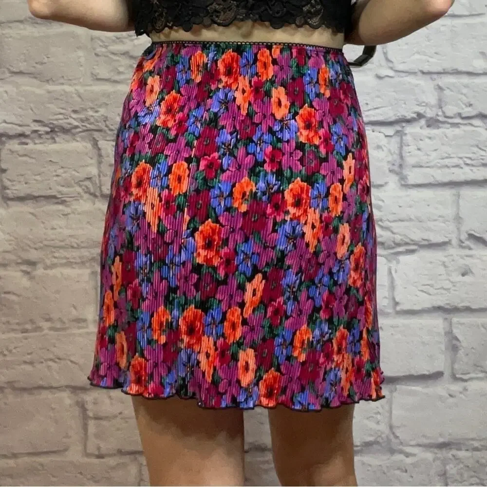 NWOT Wild Fable crinkle pleat mini skirt